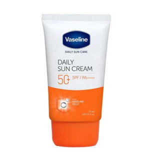 ضد آفتاب بی رنگSPF50 حجم 50 میل